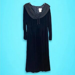 Lanz RSVP Black Velvet Longsleeve Dress